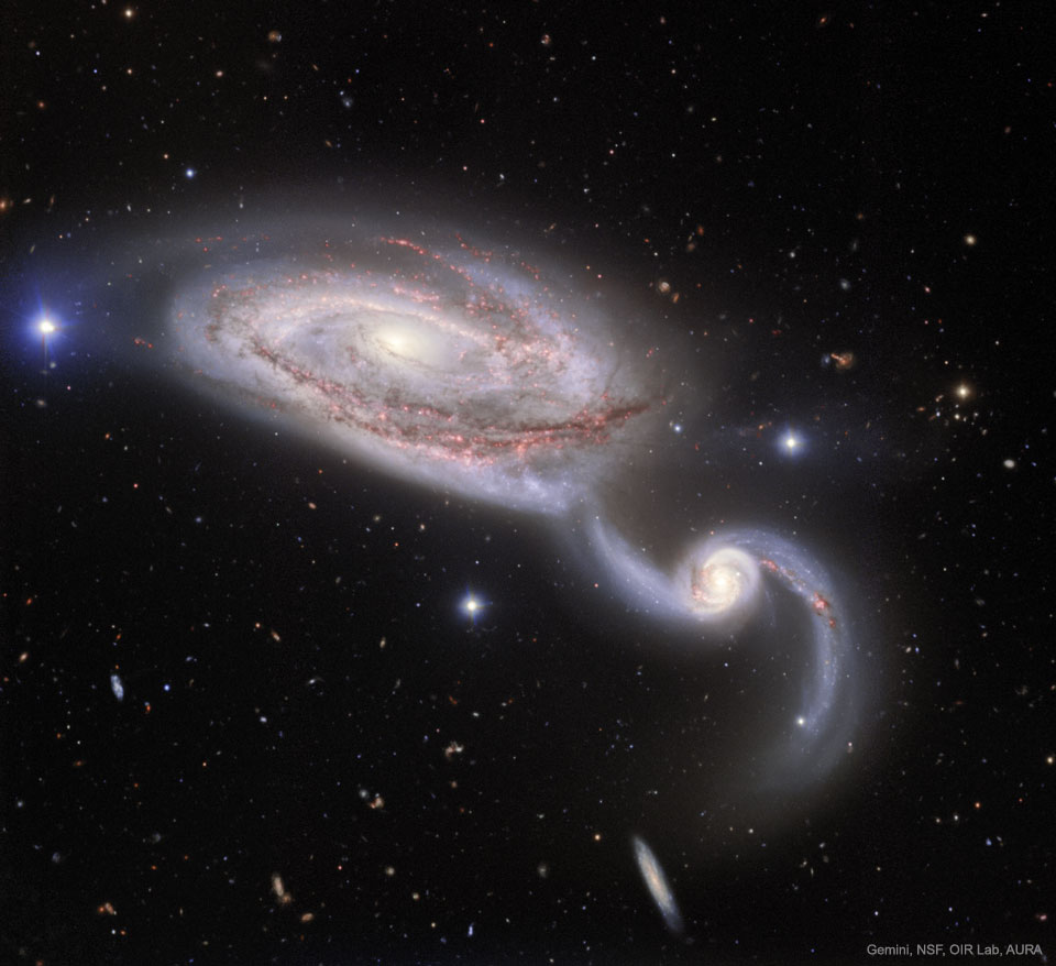 Gemini Nord zeigt den langsamen Tanz der Galaxien NGC 5394 und NGC 5395; Ein Klick auf das Bild lädt die höchstaufgelöste verfügbare Version.