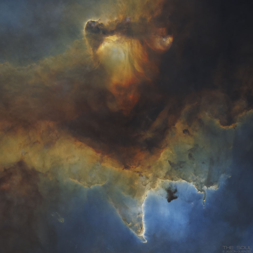 Diese Wolken liegen im Seelennebel im Sternbild Kassiopeia und sind als IC 1871 katalogisiert.