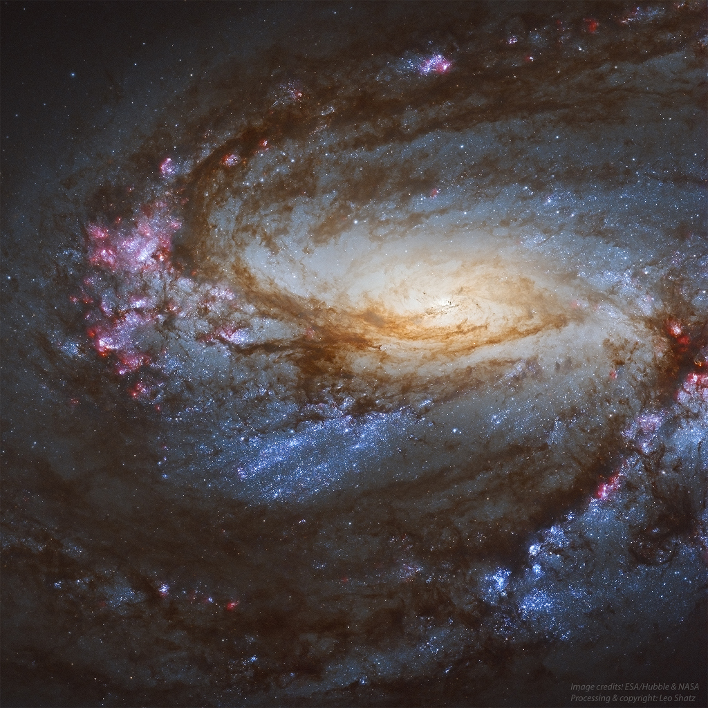 Die Spiralgalaxie Messier 66 ist auch bekannt als NGC 3627 bekannt, sie ist nur 35 Millionen Lichtjahre entfernt und hat einen Durchmesser von 100.000 Lichtjahren.