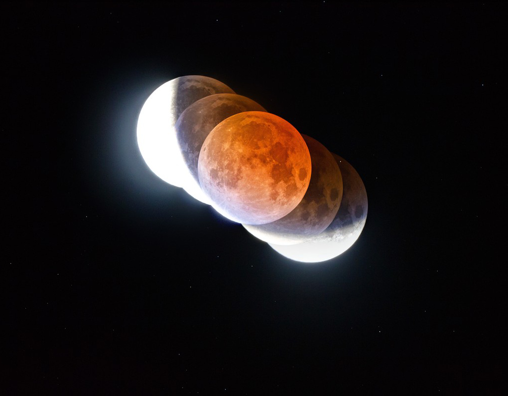 Komposition aus fünf Bildern der Mondfinsternis von 18. auf 19. November.