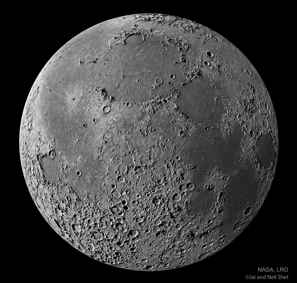 Die Vorderseite des Mondes, erstellt aus Terminator-Bildern des Lunar Reconnaissance Orbiters LRO.