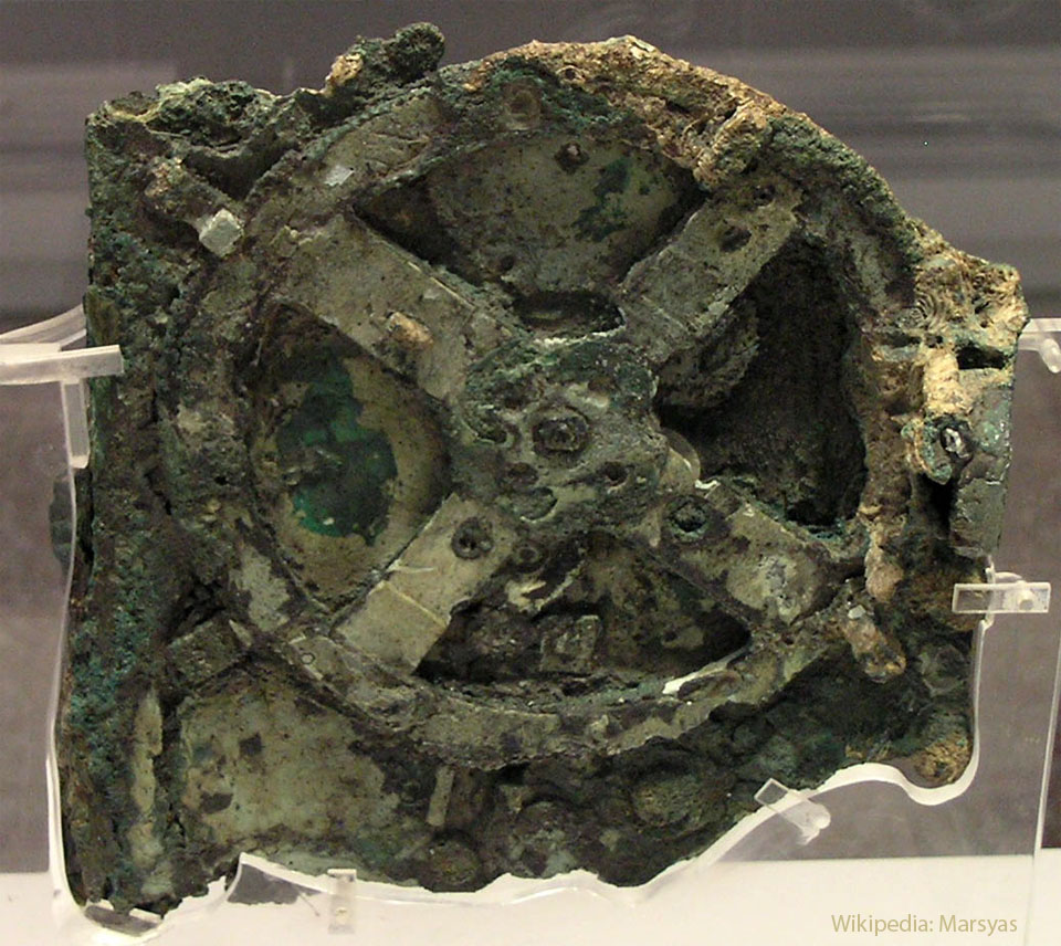 Der korrodierte Kern gehört zu einer komplexen antiken Maschine, die in Griechenland bei Antikythera an Bord eines versunkenen Schiffes entdeckt wurde.