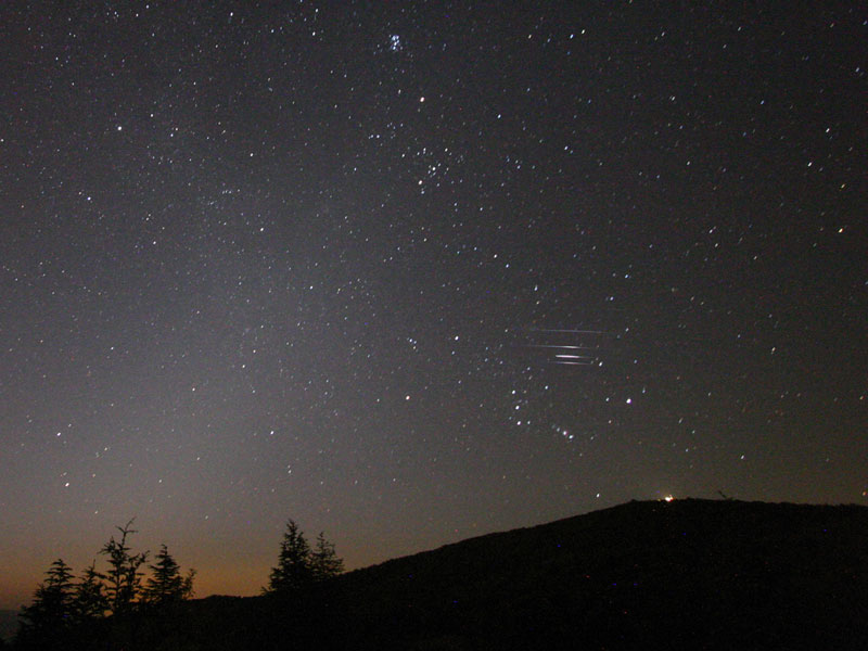 Merkwürdige Streifen im Sternbild Orion