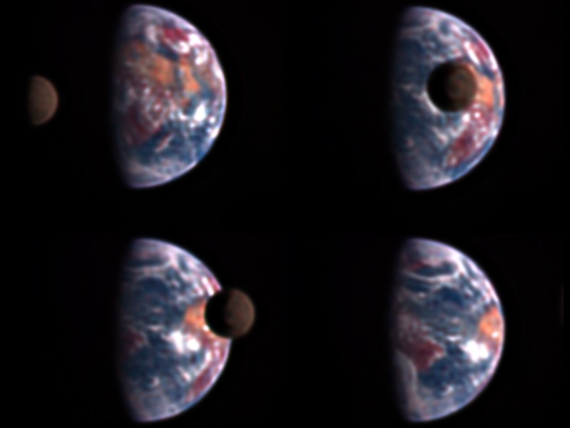 Der Mond zieht auf vier Bildern vor der Erde vorbei. Beschreibung im Text.