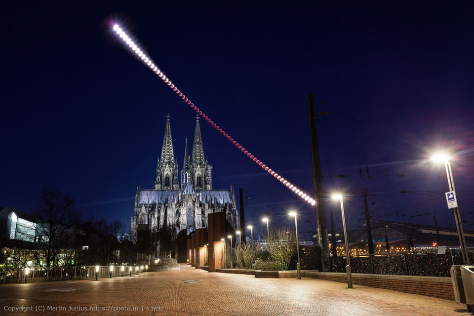 Siehe Erklärung. Ein Klick auf das Bild lädt die höchstaufgelöste verfügbare Version.