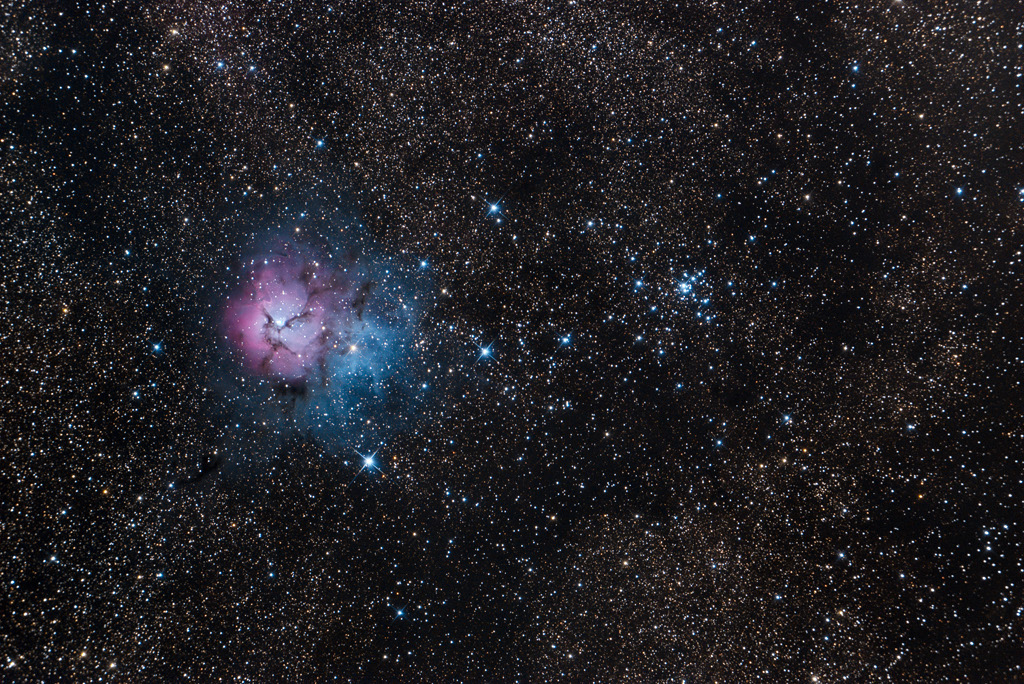 Der Trifidnebel im Sternbild Schütze - Messier 20 - ist eine der berühmtesten Sternbildungsregionen am Himmel.