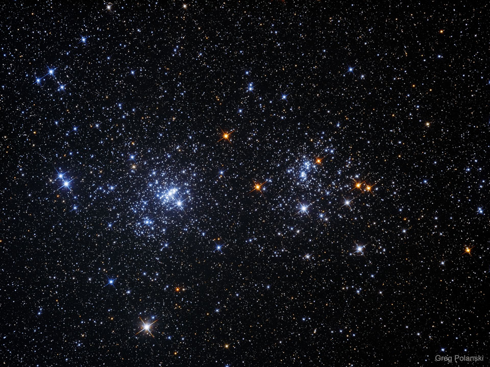 Der Doppelsternhaufen h und chi Persei, auch NGC 869 und NGC 884, ist seit der Antike bekannt und wurde vom griechischen Astronomen Hipparch katalogisiert.