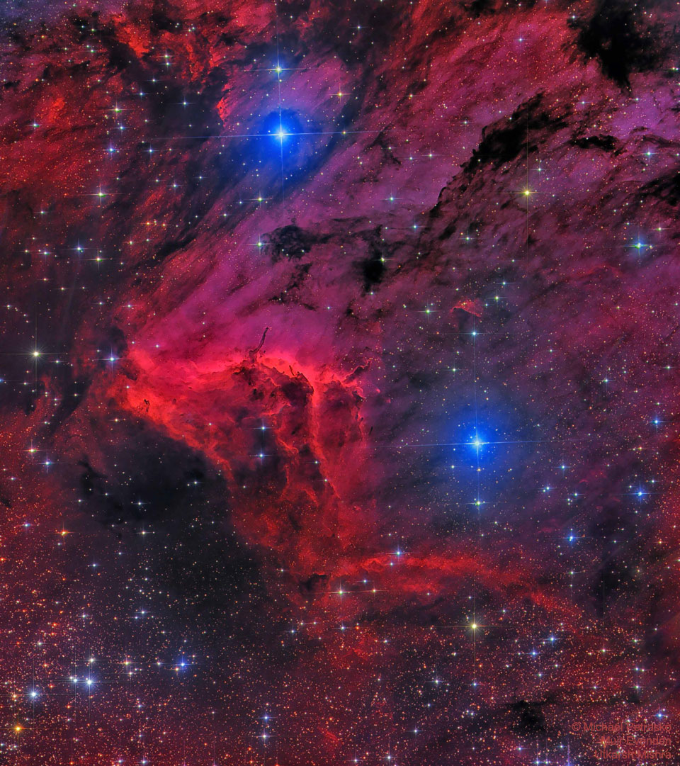 Der Pelikannebel IC 5070 liegt im Sternbild Schwan neben dem Nordamerikanebel.