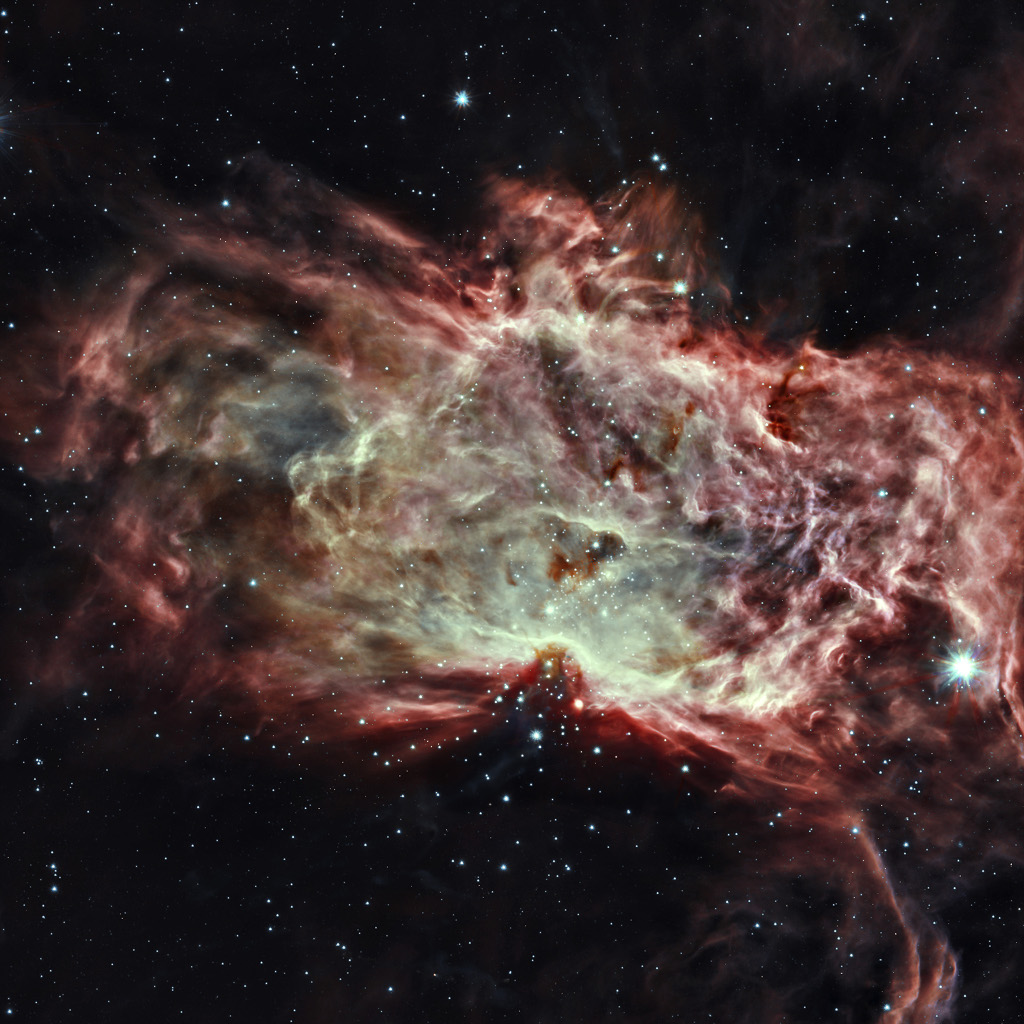 Der Flammennebel NGC 2024 ist 1400 Lichtjahre entfernt im Sternbild Orion in der Nähe des Sterns Alnitak.