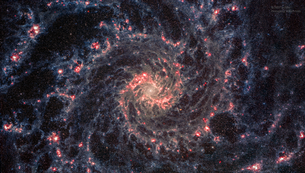 Die prächtige Spiralgalaxie Messier 74, auch NGC 628 im Sternbild Fische, zeigt viele Details, die auf früheren Aufnahmen nur angedeutet waren.