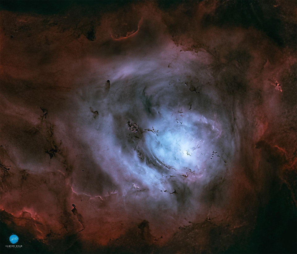 Dieses Bild zeigt Messier 8, den Lagunennebel im Sternbild Schütze, die Sterne wurden bei der Bearbeitung entfernt.