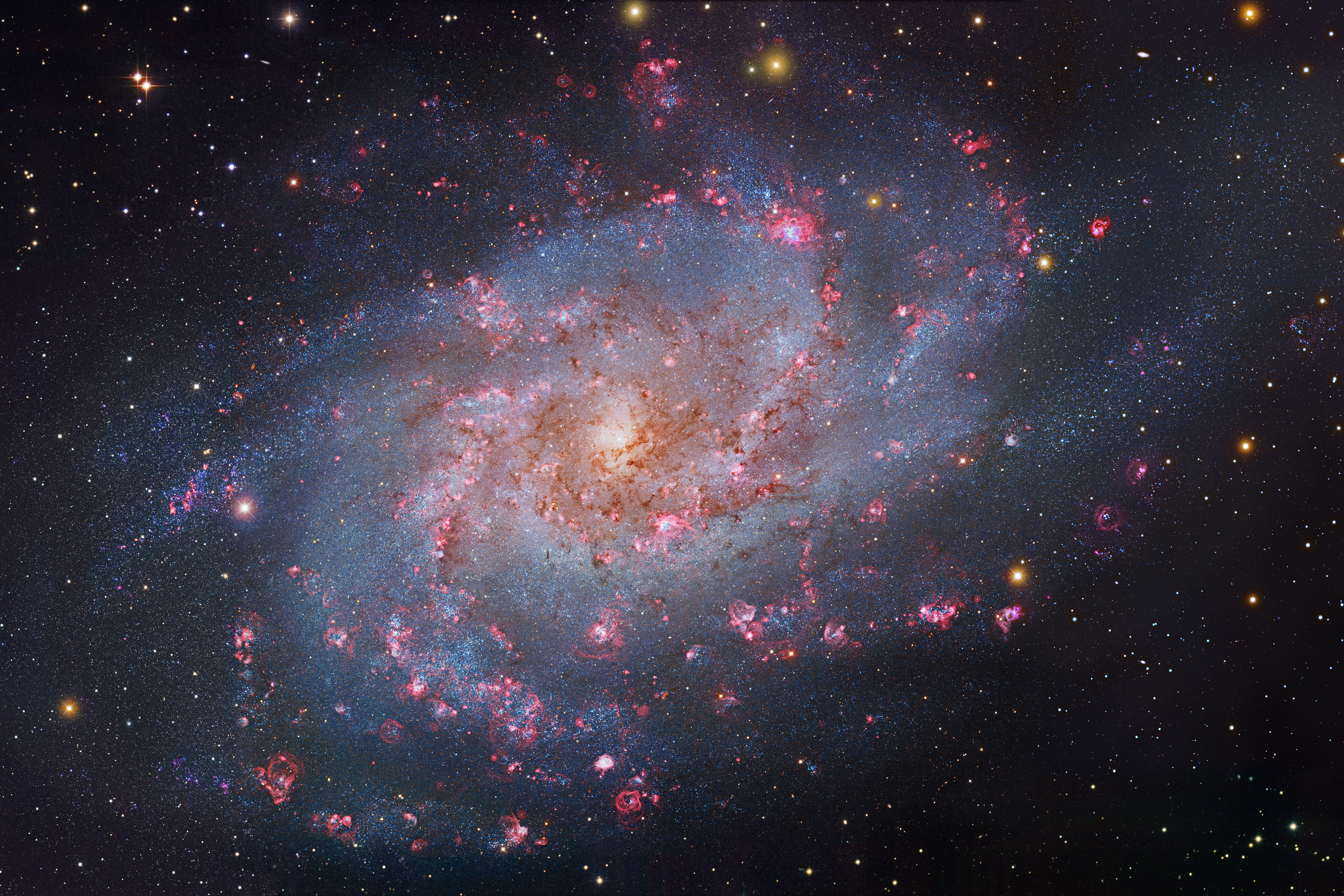 Ngc. Галактика NGC 2608. M33 Галактика треугольника. Мессье 89 Галактика. Ngc1277-реликтовая Галактика.
